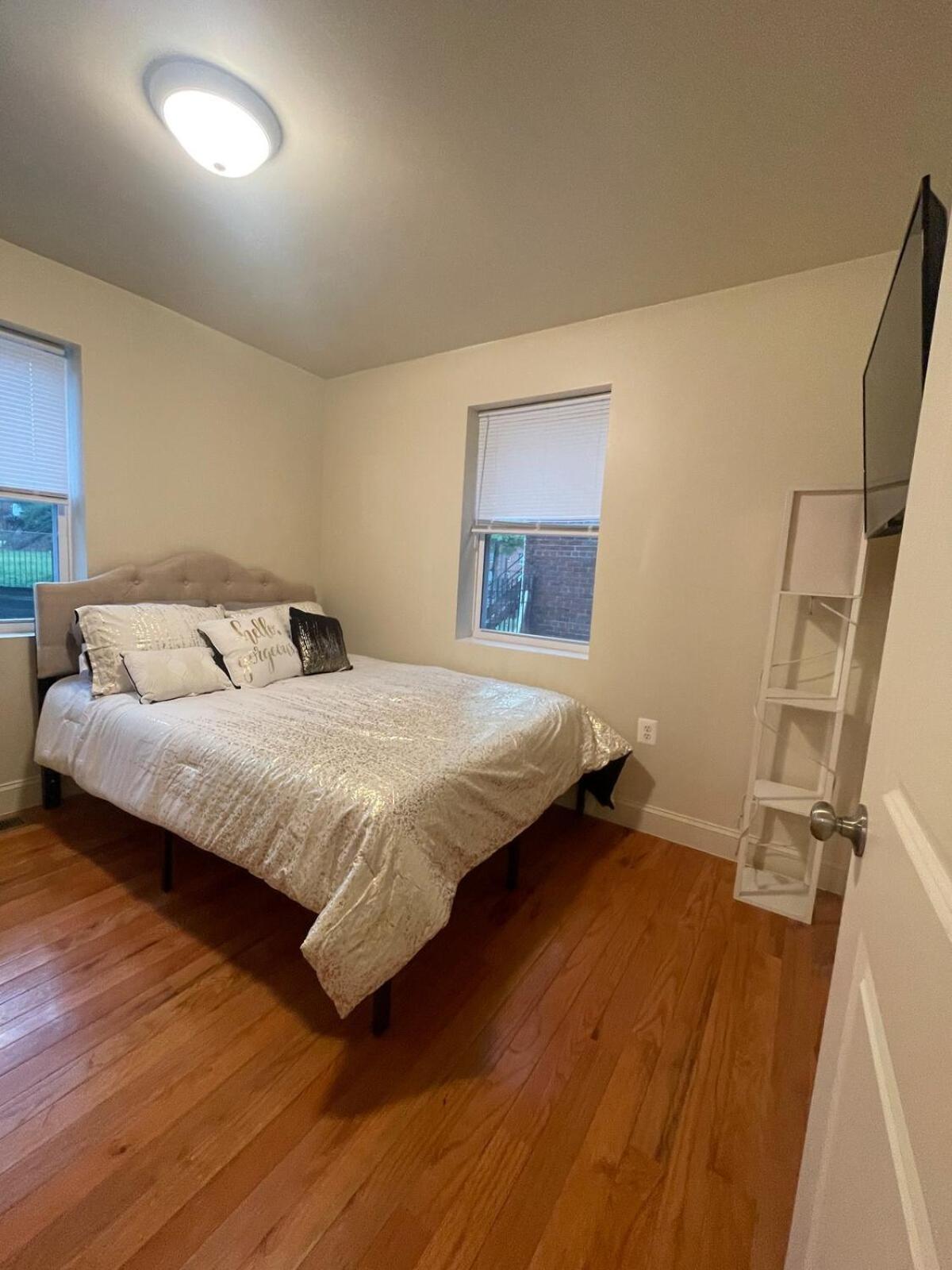 Apartment Chic 4 Bedroom 2ba In Se Dc *